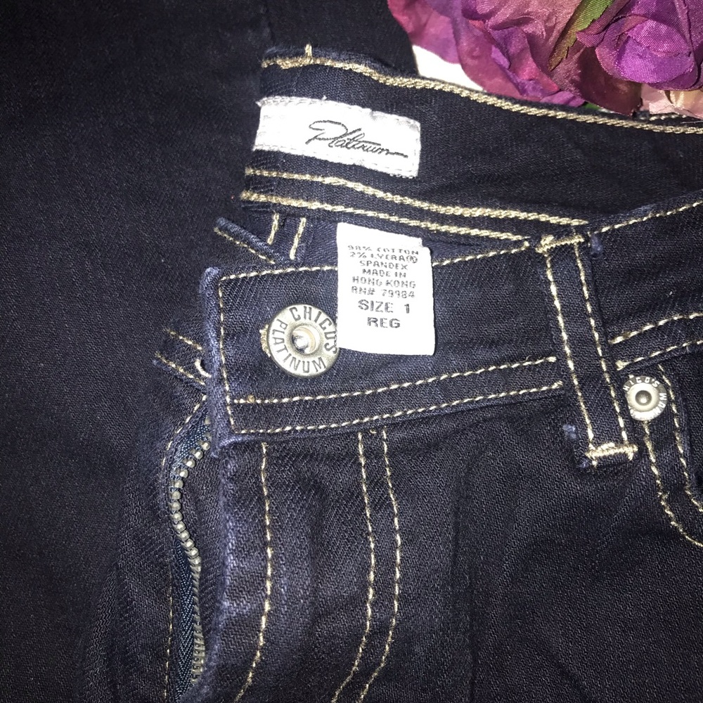 Chico’s dark blue jeans size 1 - Picture 3 of 3